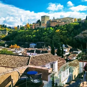 Alhambra Lägenhet